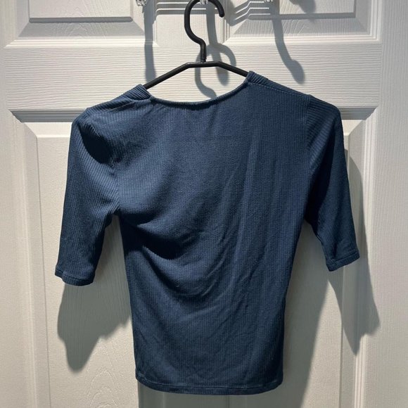 Cute And Flattering Dark Blue Shirt - Picture 4 of 4